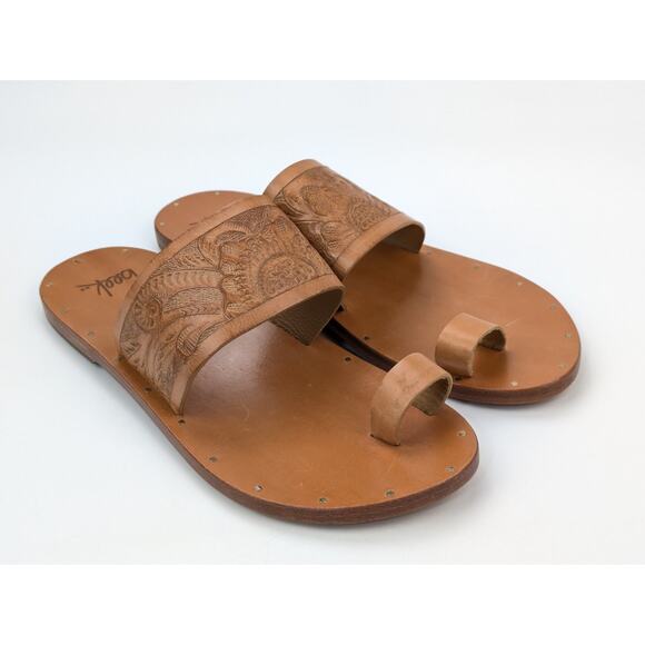 BEEK Tinkerbird Toe Ring Loop Sandals Shoes Camel Tan Sz 7 Tooled Leather - Picture 1 of 10